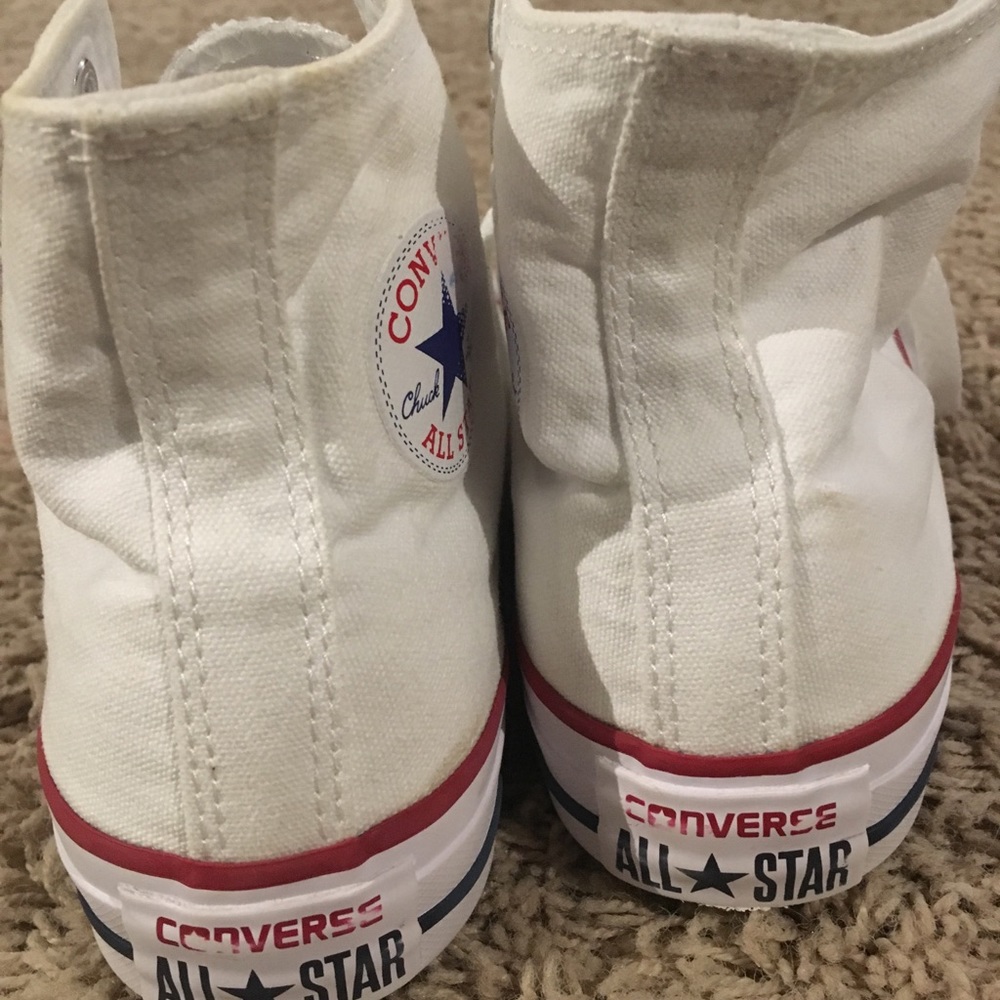 Women’s High top white converse size 6